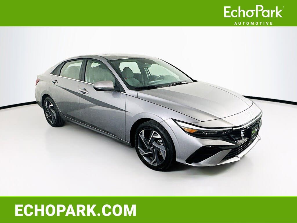 2025 Hyundai Elantra SEL Convenience FWD