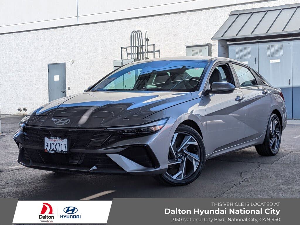 2025 Hyundai Elantra SEL Convenience FWD