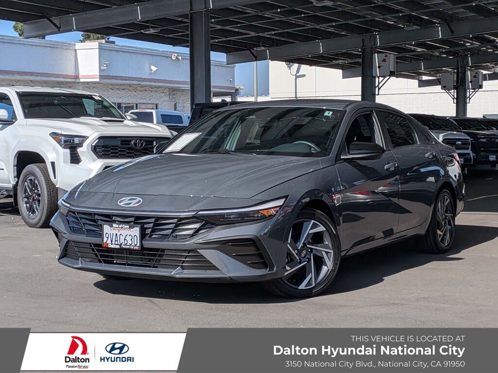 2025 Hyundai Elantra Hybrid SEL Sport FWD