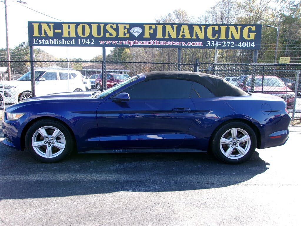 2015 Ford Mustang V6 Convertible RWD