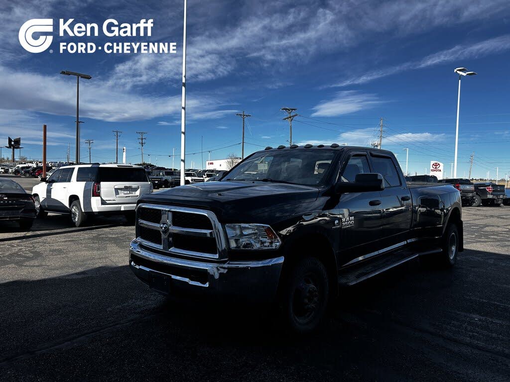 2018 RAM 3500 Tradesman Crew Cab LB DRW 4WD