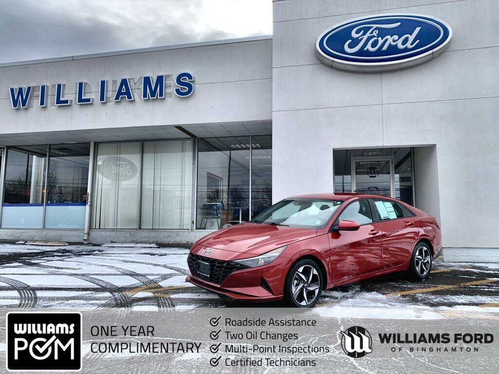 2023 Hyundai Elantra SEL FWD