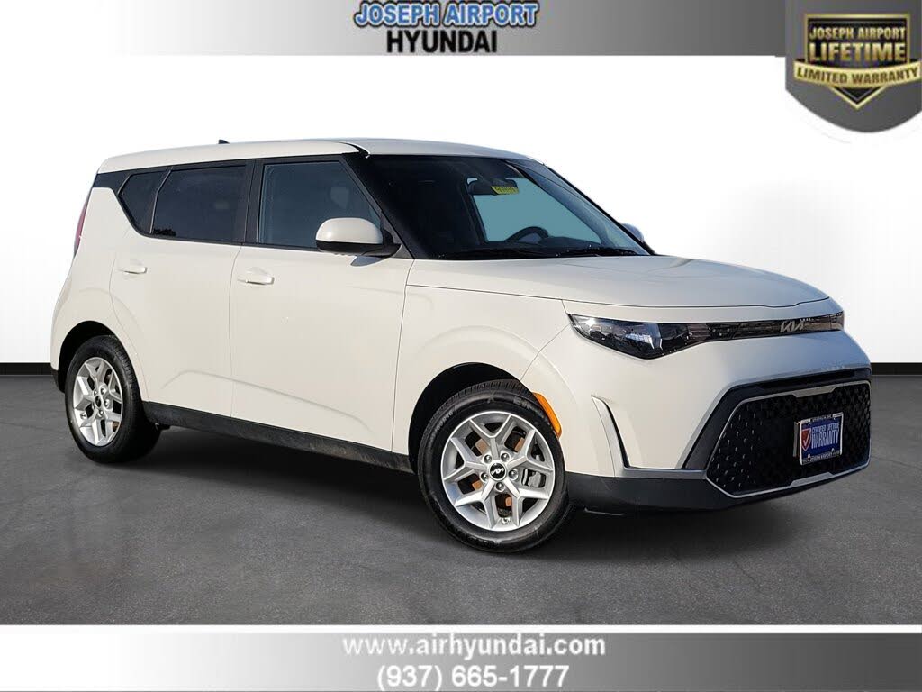 2024 Kia Soul LX FWD