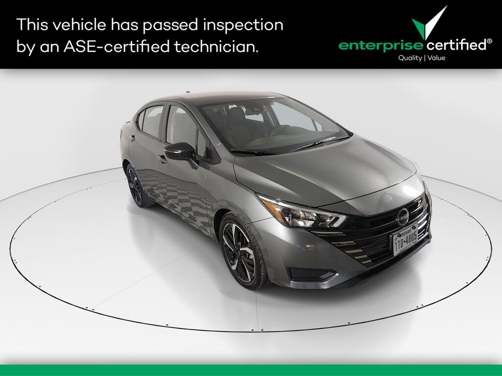 2024 Nissan Versa SR FWD