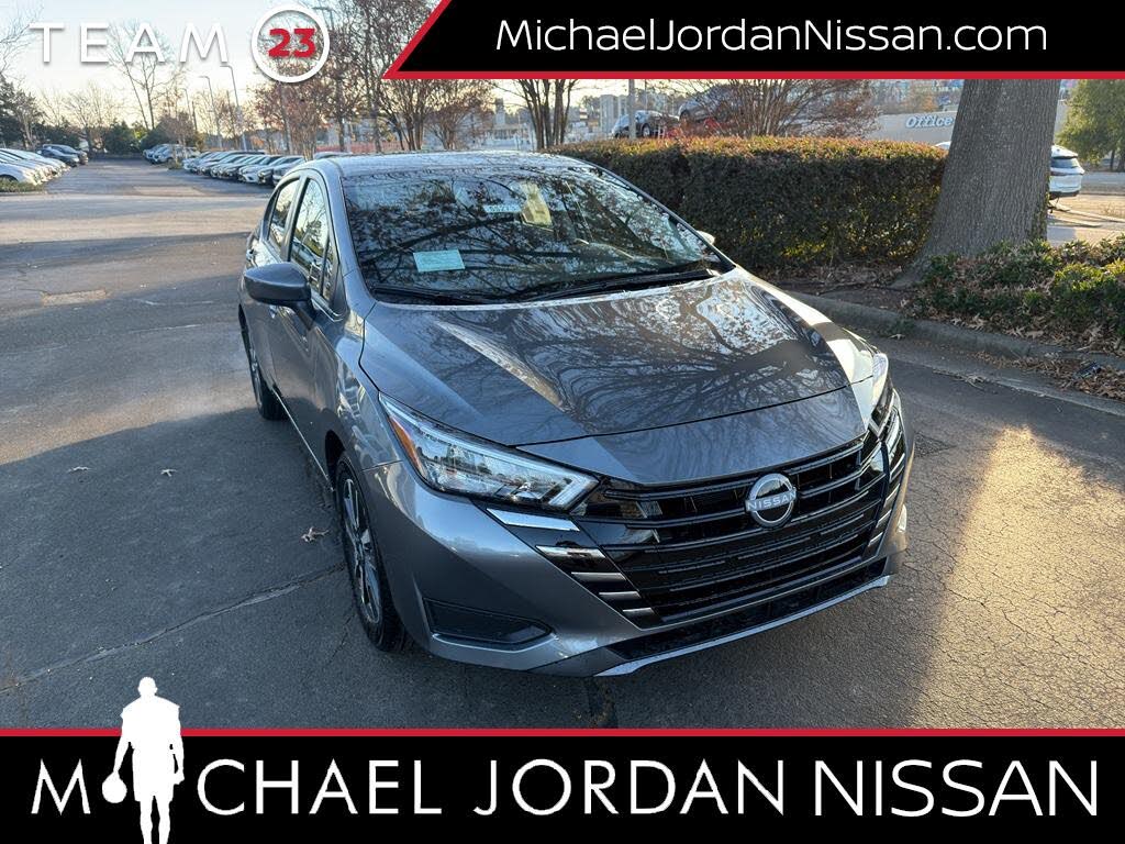 2025 Nissan Versa SV FWD