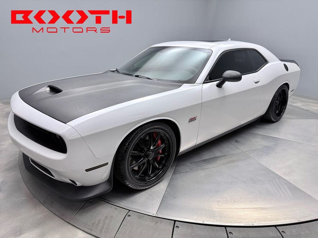 2016 Dodge Challenger SRT 392 RWD
