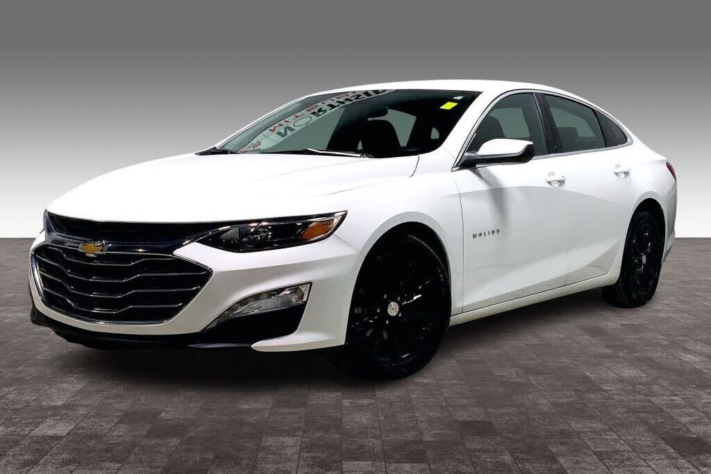 Chevrolet Malibu LT with 1LT FWD 2024