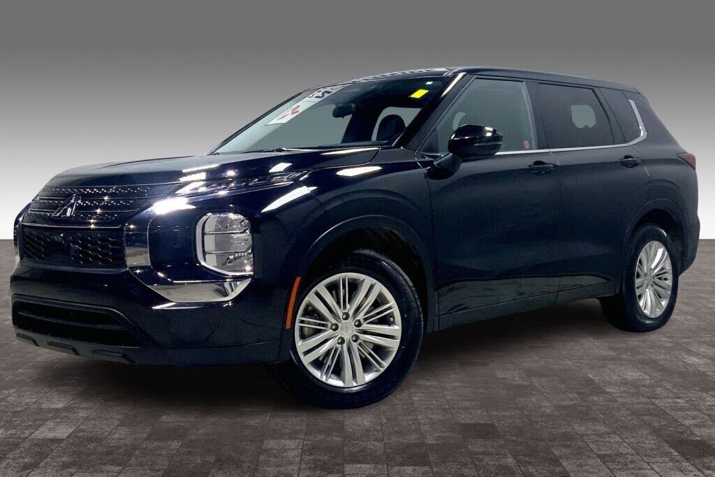 2024 Mitsubishi Outlander ES S-AWC