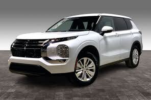 Mitsubishi Outlander ES FWD