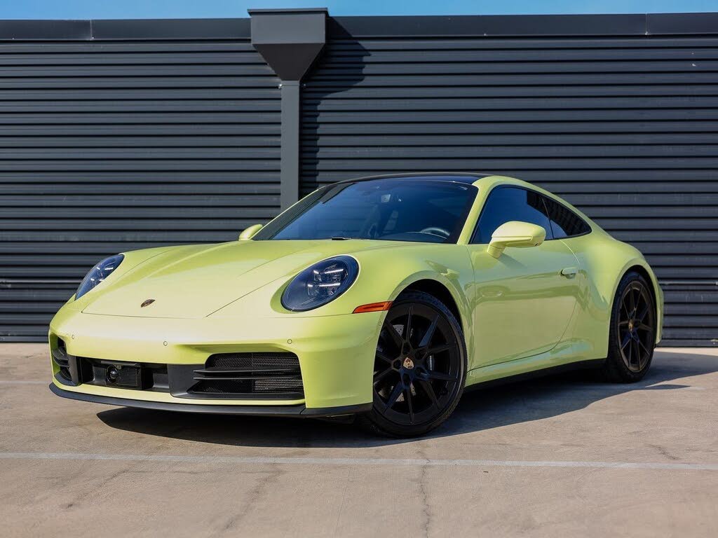 2025 Porsche 911 Carrera Coupe RWD