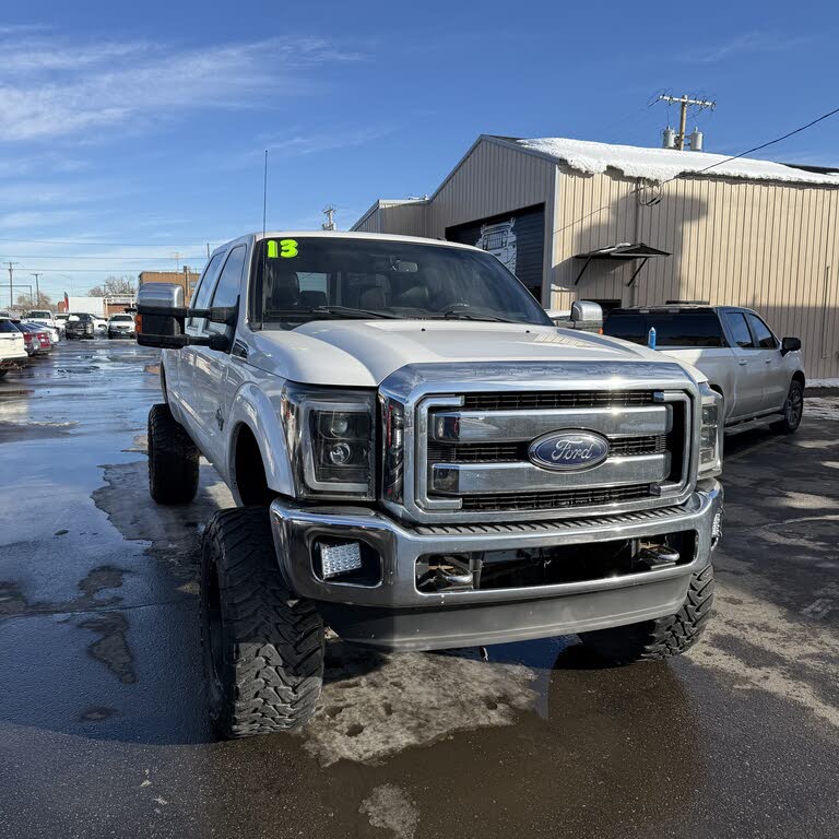 2013 Ford F-350 Super Duty Lariat Crew Cab LB 4WD