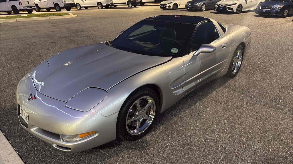 2004 Chevrolet Corvette Coupe RWD