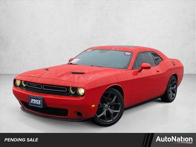 2017 Dodge Challenger SXT RWD