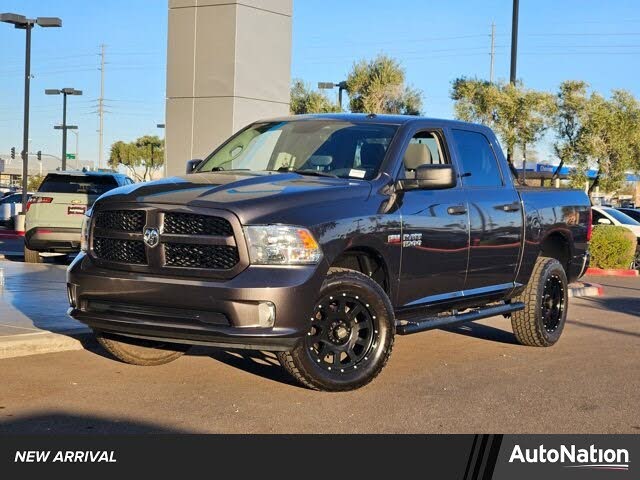 2017 RAM 1500 Express Crew Cab 4WD