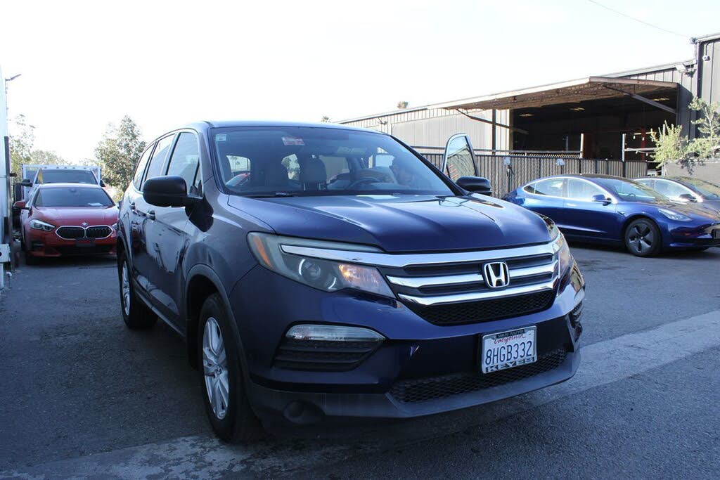 2018 Honda Pilot LX FWD