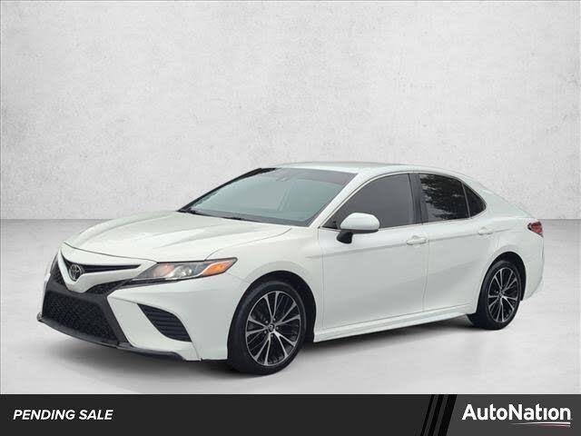 2020 Toyota Camry SE FWD