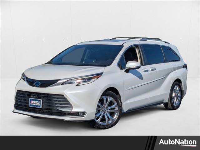 2023 Toyota Sienna Platinum 7-Passenger FWD