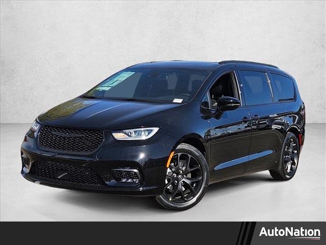 2026 Chrysler Pacifica Limited FWD