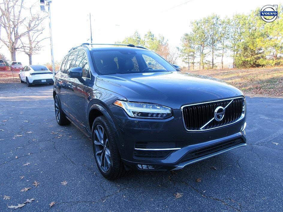 2016 Volvo XC90 T6 Momentum AWD