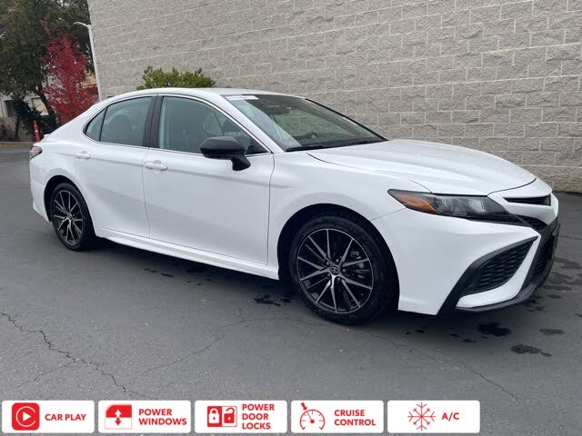 2024 Toyota Camry SE FWD