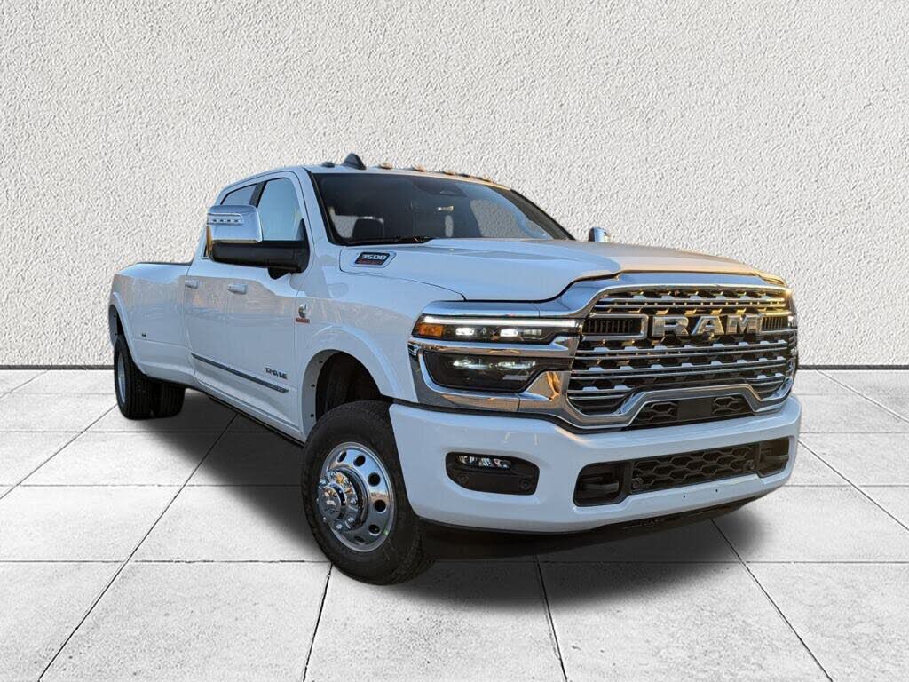 2026 RAM 3500 Limited Crew Cab LB DRW 4WD