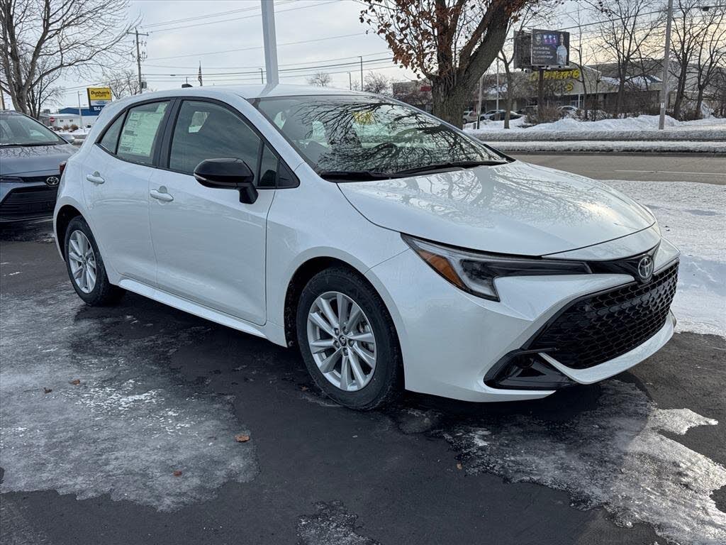 2026 Toyota Corolla Hatchback SE FWD
