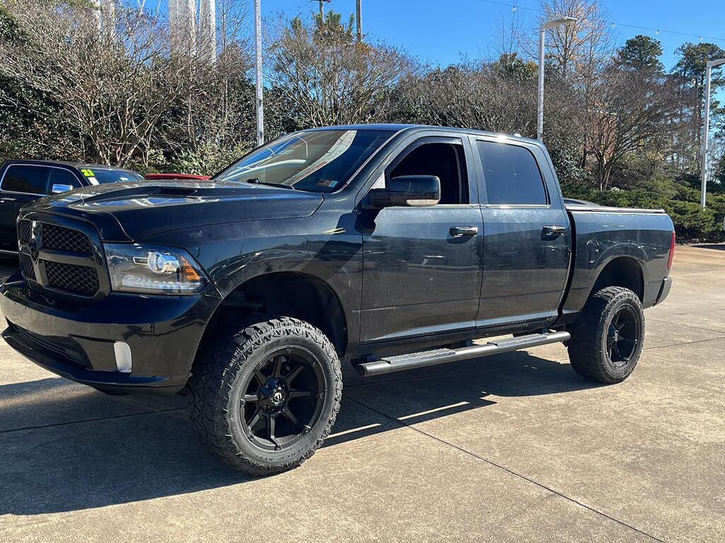 2017 RAM 1500 Night Crew Cab 4WD