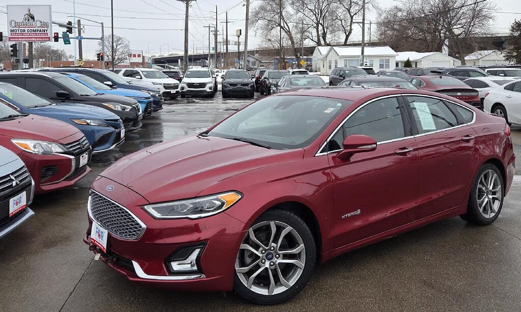 2019 Ford Fusion Hybrid Titanium FWD