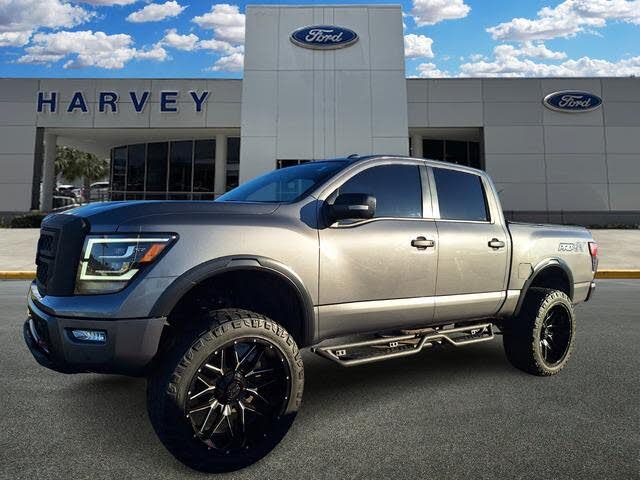 2021 Nissan Titan PRO-4X Crew Cab 4WD