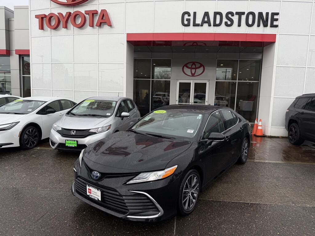 2023 Toyota Camry Hybrid XLE FWD