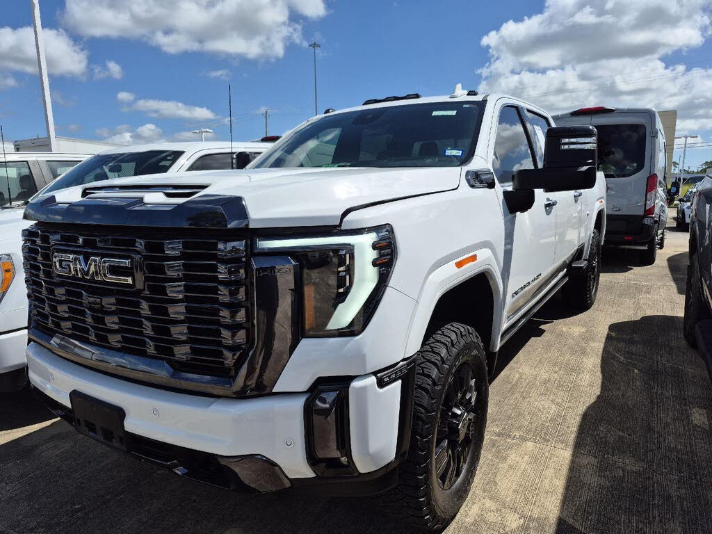 2024 GMC Sierra 3500HD Denali Ultimate Crew Cab 4WD