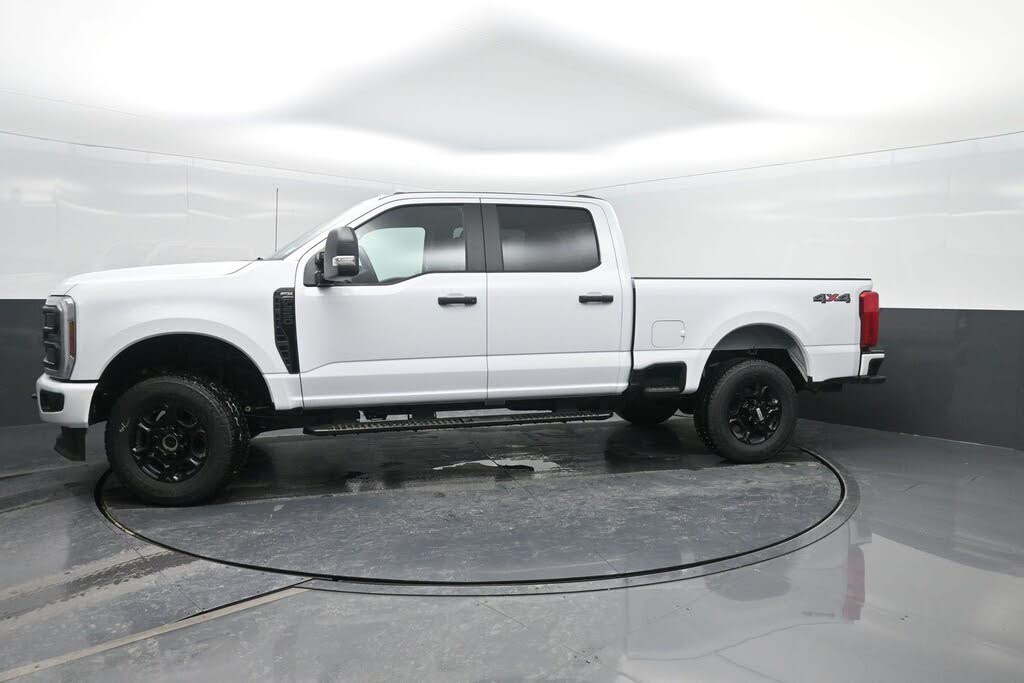 2026 Ford F-250 Super Duty XL Crew Cab 4WD