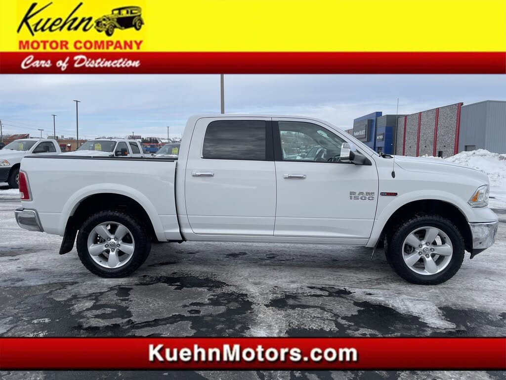 2017 RAM 1500 Laramie Crew Cab 4WD