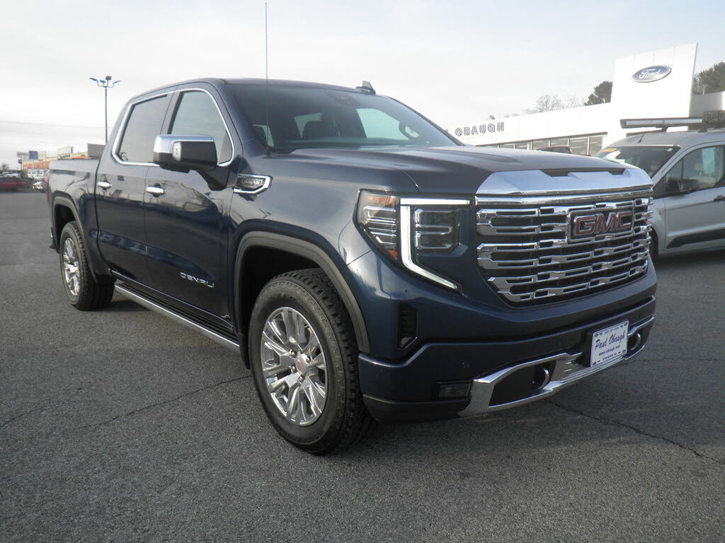 2022 GMC Sierra 1500 Denali Crew Cab 4WD