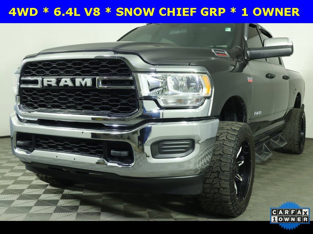 2022 RAM 2500 Tradesman Crew Cab 4WD