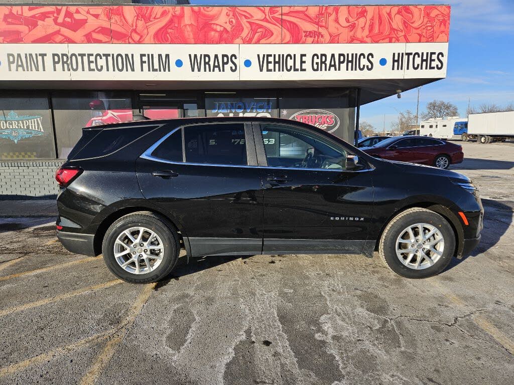 2023 Chevrolet Equinox LT FWD with 2FL