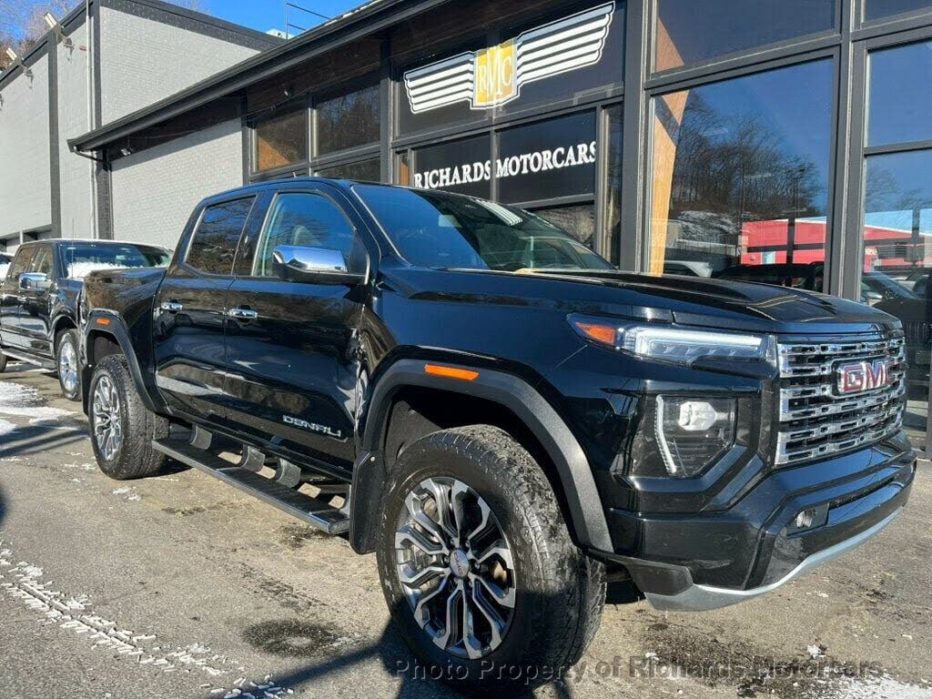 2023 GMC Canyon Denali Crew Cab 4WD