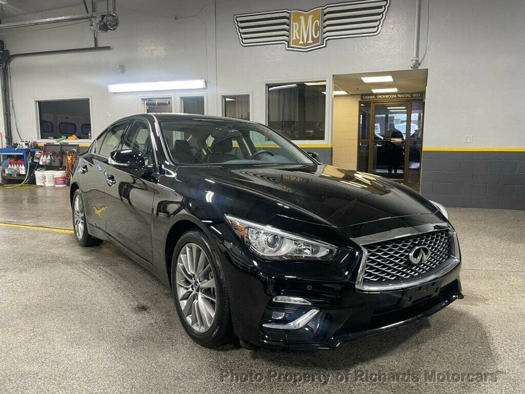 2023 INFINITI Q50 Luxe AWD