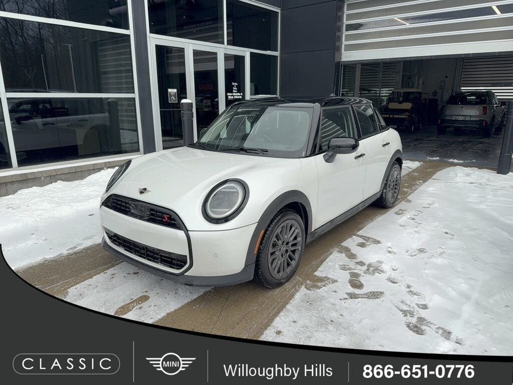 2025 MINI Cooper S Signature Trim 4-door Hatchback