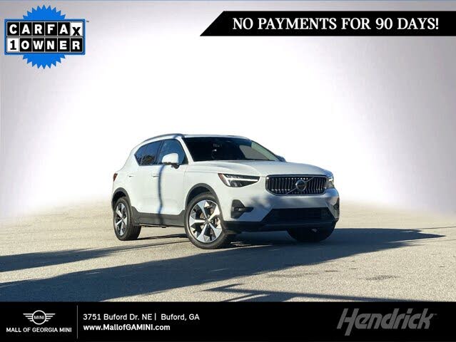 2025 Volvo XC40 B5 Plus Bright Theme AWD