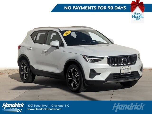 2025 Volvo XC40 B5 Core Bright Theme AWD