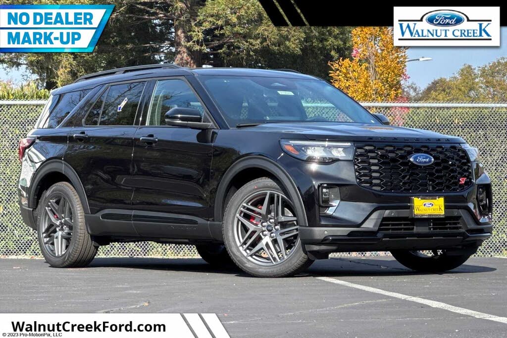 2026 Ford Explorer ST AWD