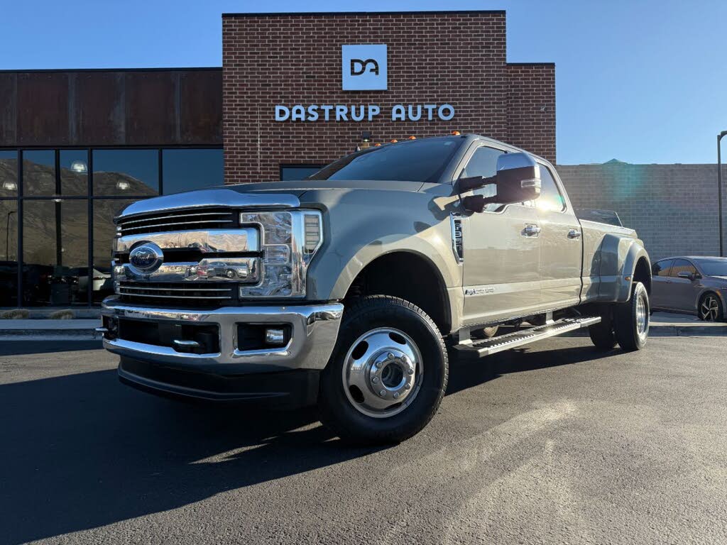 2019 Ford F-350 Super Duty Lariat Crew Cab LB DRW 4WD