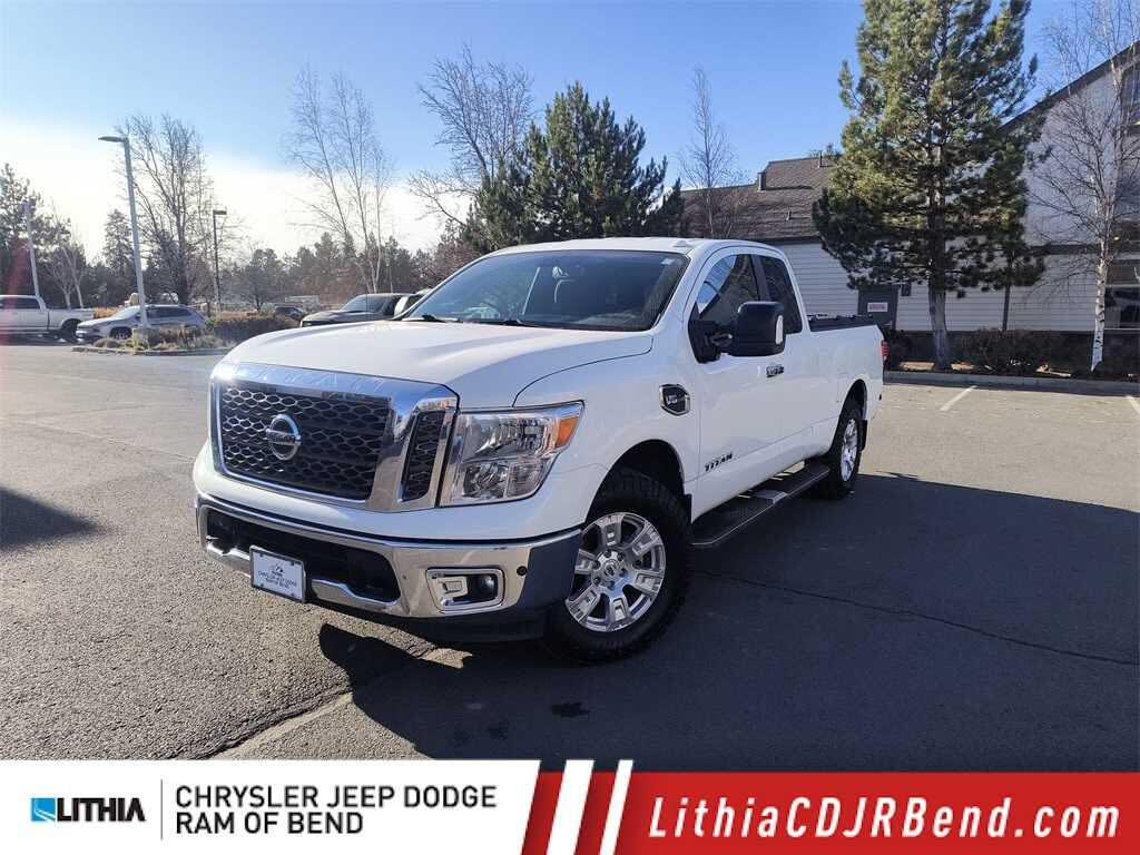 2017 Nissan Titan SV King Cab 4WD