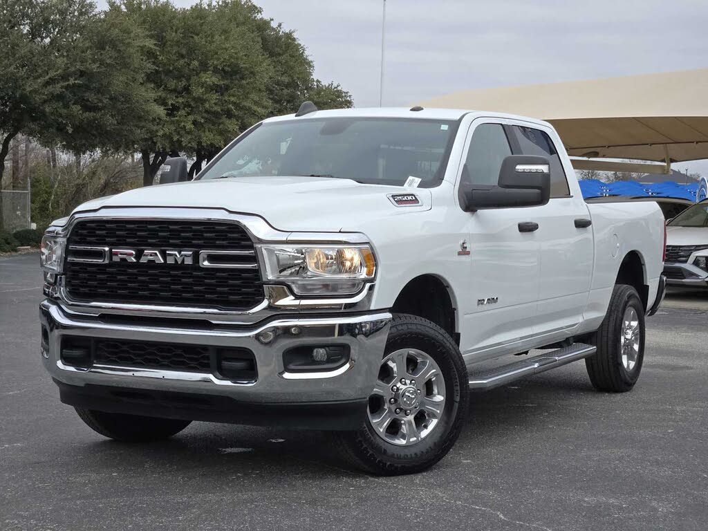 2024 RAM 2500 Big Horn Crew Cab 4WD
