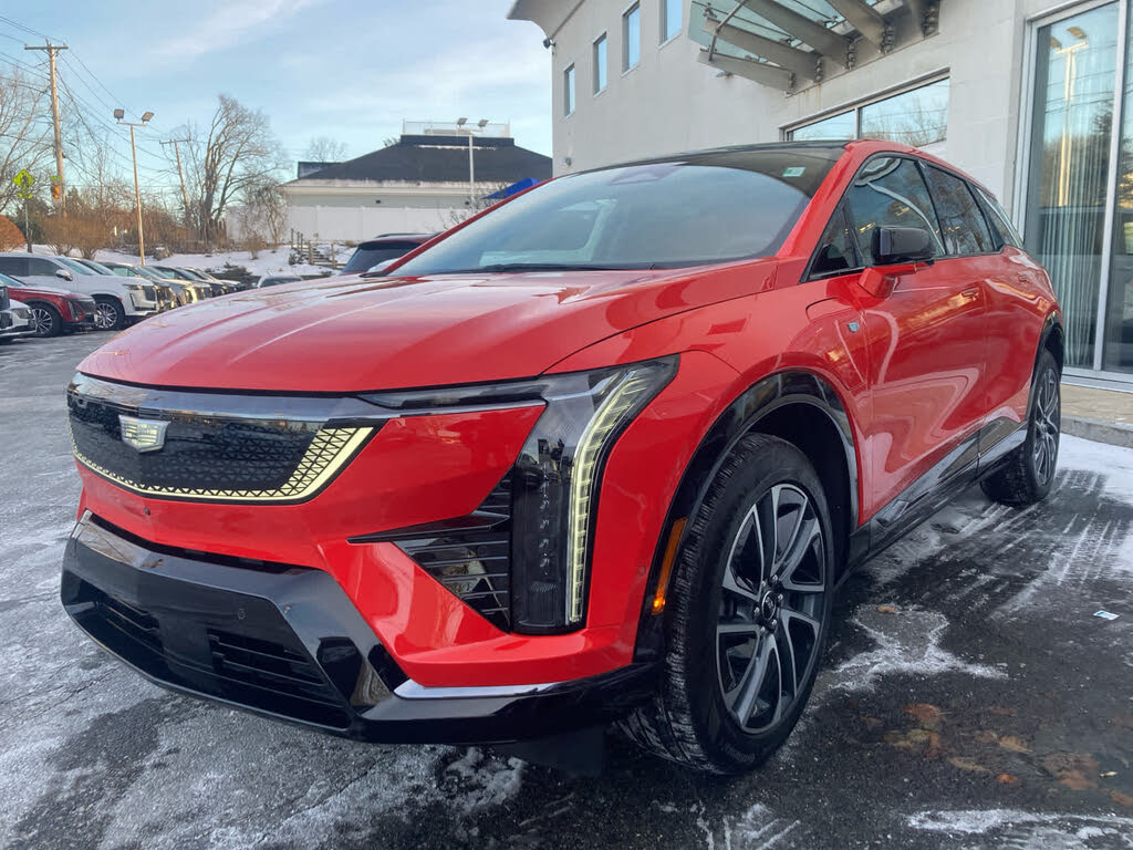 2025 Cadillac OPTIQ Sport 1 AWD