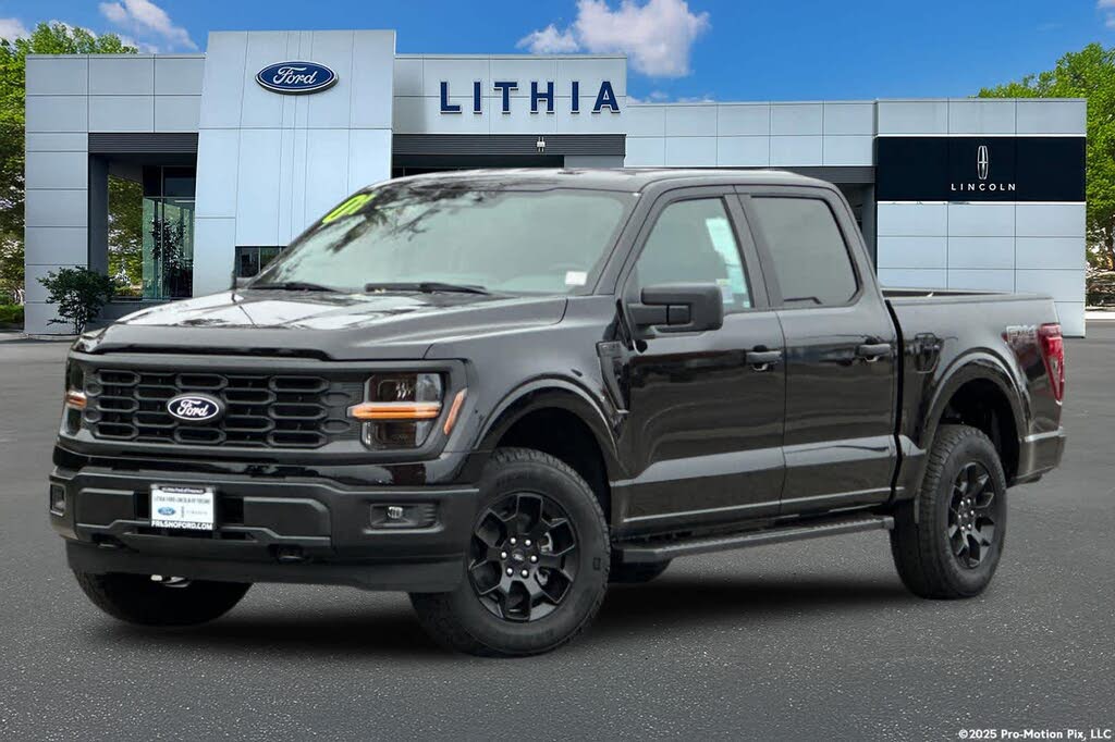 2025 Ford F-150 STX 4dr SuperCrew 4WD