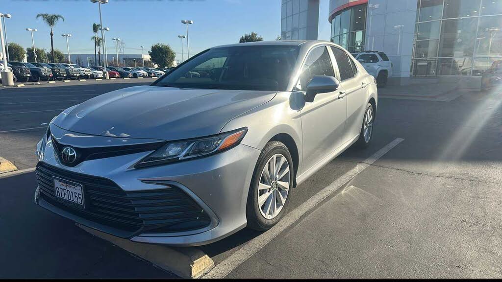 2022 Toyota Camry LE AWD