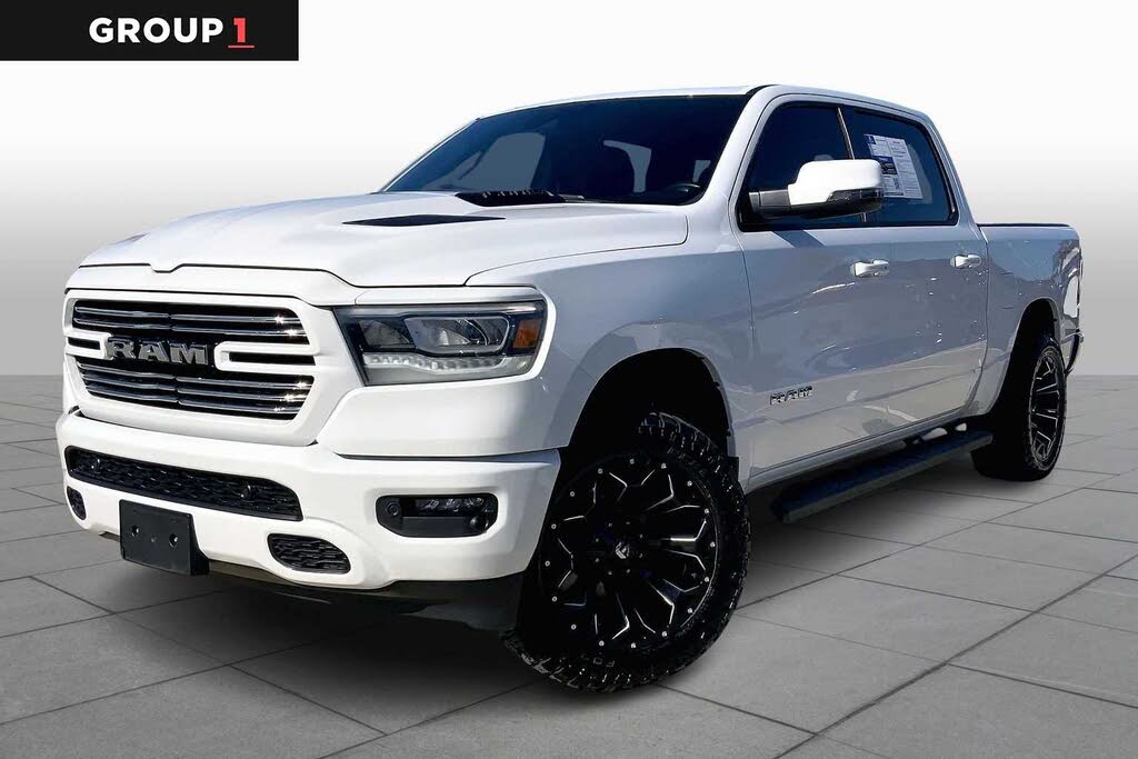 2023 RAM 1500 Laramie Crew Cab 4WD