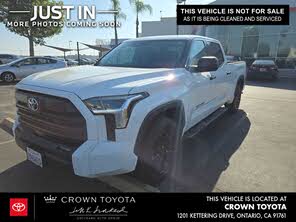 Toyota Tundra SR5 CrewMax Cab LB RWD